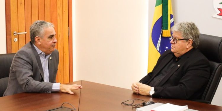 Governador recebe representante do governo federal e convida gestores públicos a participarem da Caravana Federativa