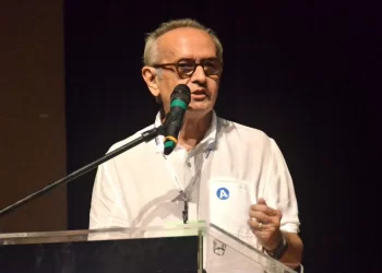 Cícero Lucena destaca fortalecimento das parcerias, durante Caravana Federativa que reúne 34 ministérios do Governo Federal
