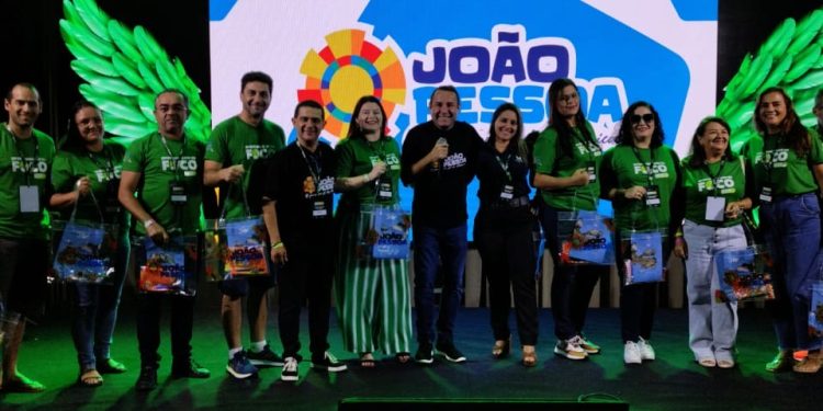 Setur-JP apresenta diferenciais de João Pessoa para 300 agentes de viagens durante evento em Pernambuco