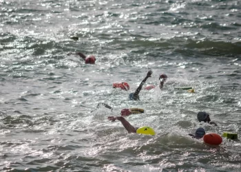 Prefeitura da Capital promove Festival de Natação e Aquathlon com participação de 130 atletas