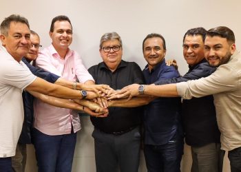 Prefeito de Triunfo deixa União Brasil e se filia ao PSB para disputar reeleição