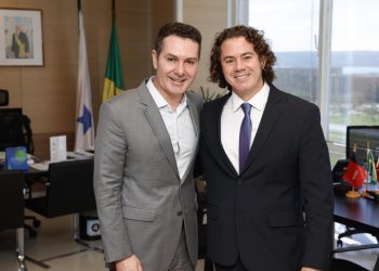 Veneziano reitera ao Ministro das Cidades solicitações para a construção de casas na Paraíba pelo ‘Minha Casa, Minha Vida Entidades’