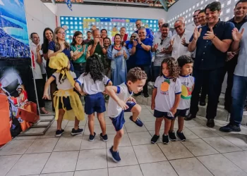 Cícero autoriza a reconstrução de CMEI no Valentina Figueiredo, que terá aumento de vagas para estudantes