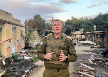 Brasileiro porta-voz das Forças de Defesa de Israel detalha ataques do Hamas e Irã e como o País vem se preparando para as respostas