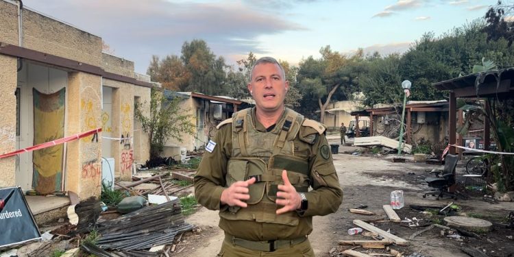 Brasileiro porta-voz das Forças de Defesa de Israel detalha ataques do Hamas e Irã e como o País vem se preparando para as respostas