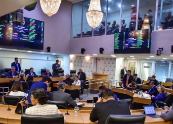 ALPB aprova PCCR para os profissionais da educação e ampliação do número de desembargadores no TJPB