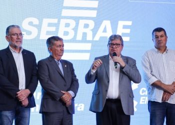 João Azevêdo prestigia evento do Sebrae que premiou práticas empreendedoras de municípios paraibanos