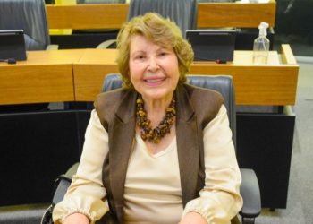 Francisca Motta cobra agilidade em projeto de estrada alternativa para a Serra de Teixeira