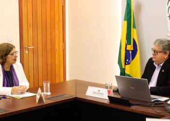 João Azevêdo recebe ministra Cida Gonçalves e trata de ampliação de políticas públicas em defesa da mulher na Paraíba
