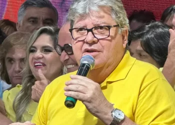 João Azevêdo reforça parceria com Cícero Lucena e afirma que aliança é por João Pessoa