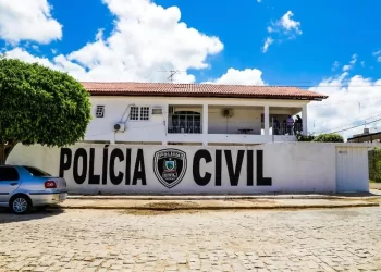 Homem é preso suspeito de armazenar conteúdo de pornografia infantil