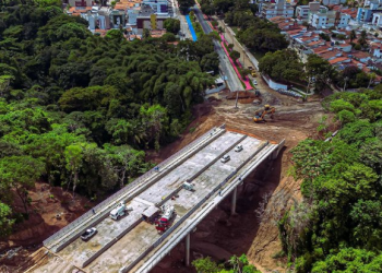 Governador anuncia que obra da Ponte das Três Ruas está na reta final
