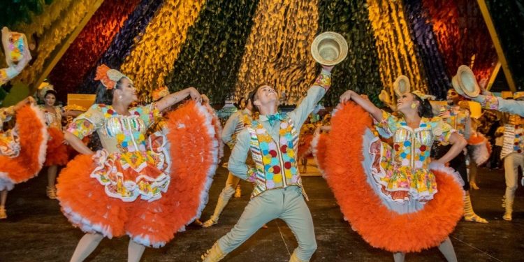 Prefeitura de Campina Grande anuncia aporte de R$ 300 mil para quadrilhas juninas