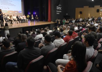Empresários e entidades ligadas ao comércio participam da Feira de Negócios Viva o Centro