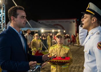 Vice-governador participa de formatura do Corpo de Bombeiros e presta homenagem à equipe que atuou em resgate no Rio Grande do Sul
