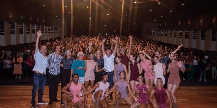 Cícero Lucena celebra três anos da Companhia Municipal de Dança e destaca reconhecimento do grupo para a cultura e arte de João Pessoa