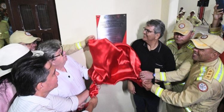 João Azevêdo entrega 2ª Companhia de Bombeiro Militar de Cuité e beneficia cerca de 90 mil pessoas da região