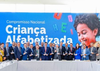 Paraíba atinge meta e índice de crianças alfabetizadas na idade certa é melhor do que antes da pandemia