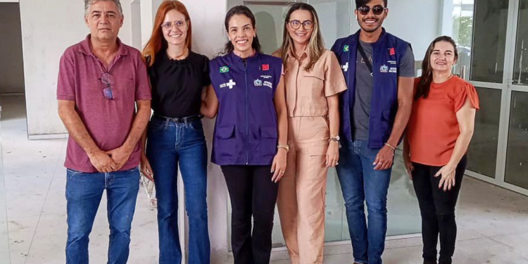 Representantes da Secretaria de Saúde do Estado fazem visita a obra do Hospital Regional e Maternidade de Pocinhos