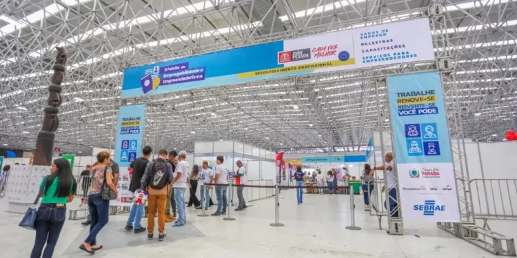 Feirão da Empregabilidade e Empreendedorismo vai oferecer quase duas mil vagas de emprego