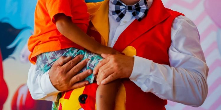 Tardezinha Inclusiva fará homenagem especial para mães de autistas neste domingo