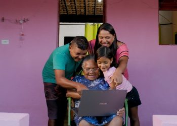 Vovó na Rede: estão abertas as vagas para novo projeto de educação digital em Campina Grande