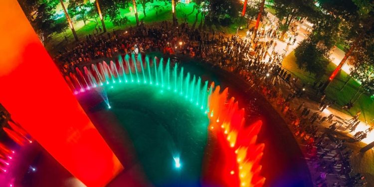 Primeiro show do Maior São João do Mundo 2024 será iniciado às 19h; até domingo, mais de cem atrações se apresentarão em sete palcos