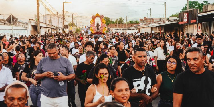 Milhares de Fiéis participam da Romaria de Santa Rita de Cássia em celebração emocionante