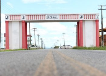 Moradores de Jacaraú fazem aposta para eleição de vereador: “meu Siena contra a Parati dele”