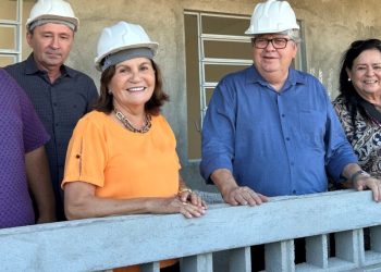 Prefeita de Mamanguape e governador João Azevedo fazem visita às obras do Condomínio Cidade Madura