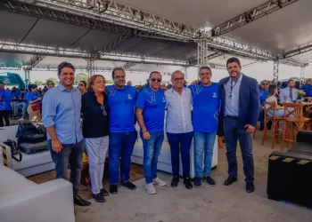 Cícero celebra empreendimento habitacional que recebeu isenção de ITBI e beneficiou 300 famílias de baixa renda
