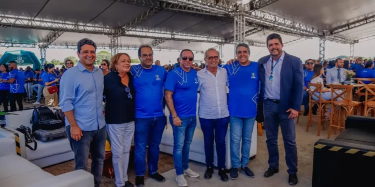 Cícero celebra empreendimento habitacional que recebeu isenção de ITBI e beneficiou 300 famílias de baixa renda