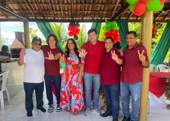 Durante ato político em Itaporanga, Veneziano apresenta os pré-candidatos do MDB Jailma Sousa e Djaci Júnior