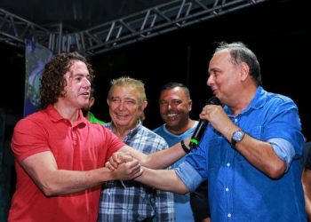 Lideranças com histórico de apoio a Romero se posicionam a favor de Bruno e Veneziano, independente de cenário
