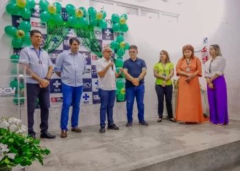 Prefeito agradece profissionais do ICV pela conquista dos selos Amigos da Criança e da Mulher, além de Segurança do Paciente