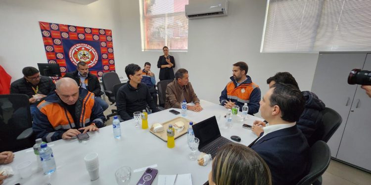 Ministro Vital do Rêgo visita áreas afetadas pelas enchentes no Rio Grande do Sul e discute agilização de obras de Infraestrutura