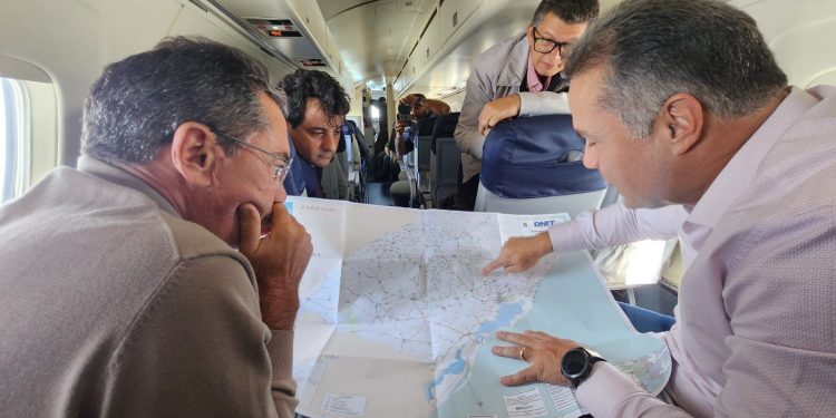 Ministro Vital do Rêgo visita áreas afetadas pelas enchentes no Rio Grande do Sul e discute agilização de obras de Infraestrutura