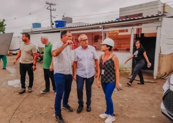 Prefeito inspeciona obras de uma das 13 unidades de ensino construídas do zero, em parceria com o FNDE