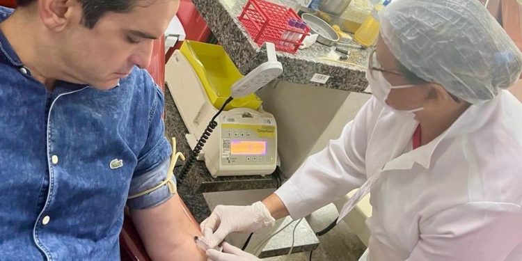 Murilo Galdino realiza exames confirmatórios para doação de medula óssea