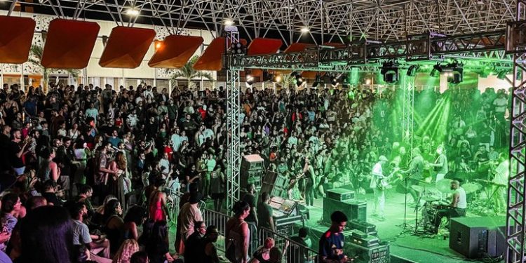 Primeiro dia do Cena Nordeste Festival é encerrado com show de Seu Pereira e Coletivo 401 no Teatro de Arena