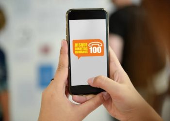 Disque 100 abre novo canal para localizar crianças desaparecidas no RS