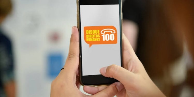 Disque 100 abre novo canal para localizar crianças desaparecidas no RS