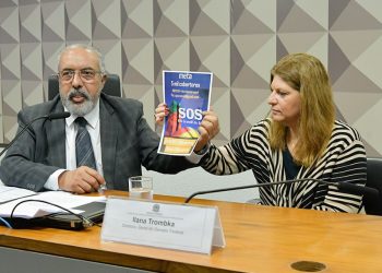 Senado lança campanha para arrecadar 5 mil cobertores para o RS