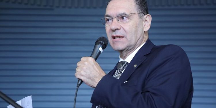 Comissão aprova proposta que prevê adesão ao Simples Nacional em janeiro ou julho