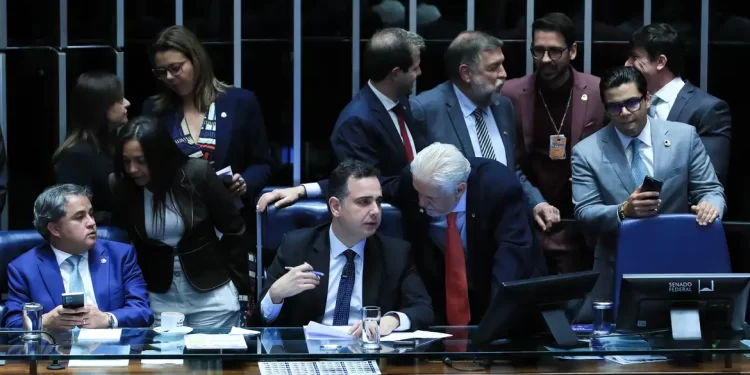 Senado aprova seguro obrigatório para indenizar acidentes de trânsito