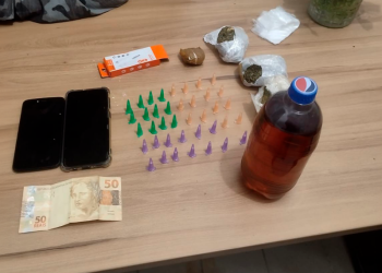 Polícia Militar prende dupla de tentar arremessar drogas dentro de penitenciária em Sousa