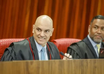 Moraes se despede da presidência do TSE após dois anos no cargo