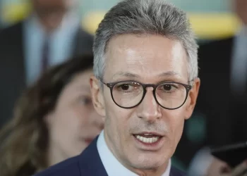 TSE nega cassação do governador de Minas, mas aplica multa de R$ 5 mil