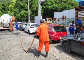 Saiba quais os estabelecimentos foram autuados por despejo clandestino de esgoto na orla de João Pessoa