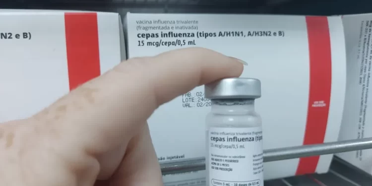 Prefeitura de João Pessoa realiza ‘Dia D’ de vacinação contra dengue, Covid-19, Influenza e atualização da caderneta